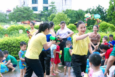 Lễ hội nước tại trường MN Lê Trọng Tấn